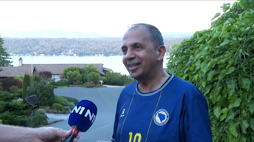 Irfan Mirza, jedan od čelnih ljudi Microsofta: Niko drugi neće čuvati Bosnu i Hercegovinu ako je vi ne čuvate Irfan Mirza, jedan od čelnih ljudi Microsofta: Niko drugi neće čuvati Bosnu i Hercegovinu ako je vi ne čuvate
