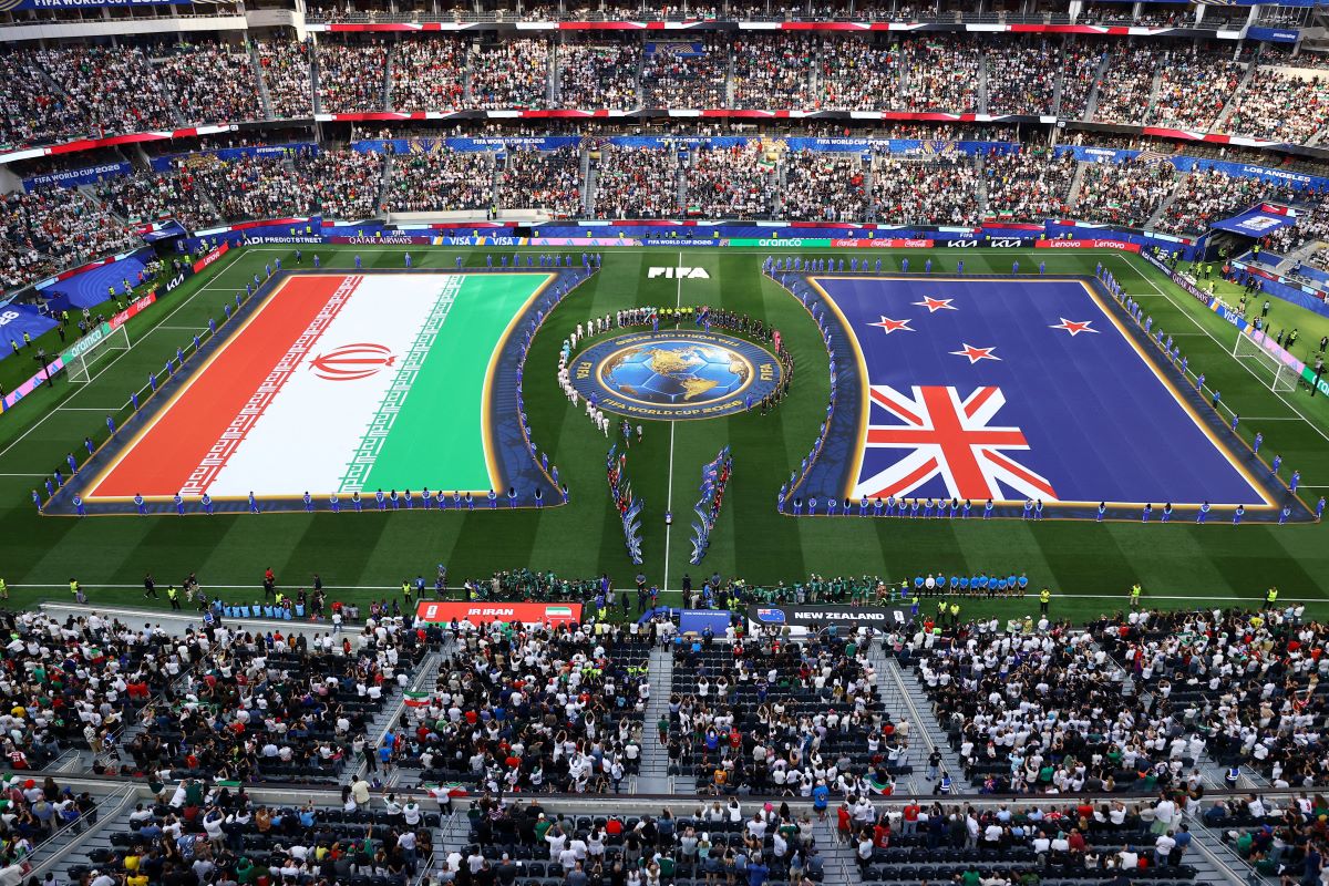 Iranska reprezentacija tvrdi da joj nije bilo dozvoljeno da prenoći u SAD-u nakon prve utakmice Iranska reprezentacija tvrdi da joj nije bilo dozvoljeno da prenoći u SAD-u nakon prve utakmice